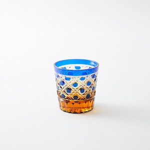 　江戸切子　アンバークリスタル酒グラス(琥珀色瑠璃)　　