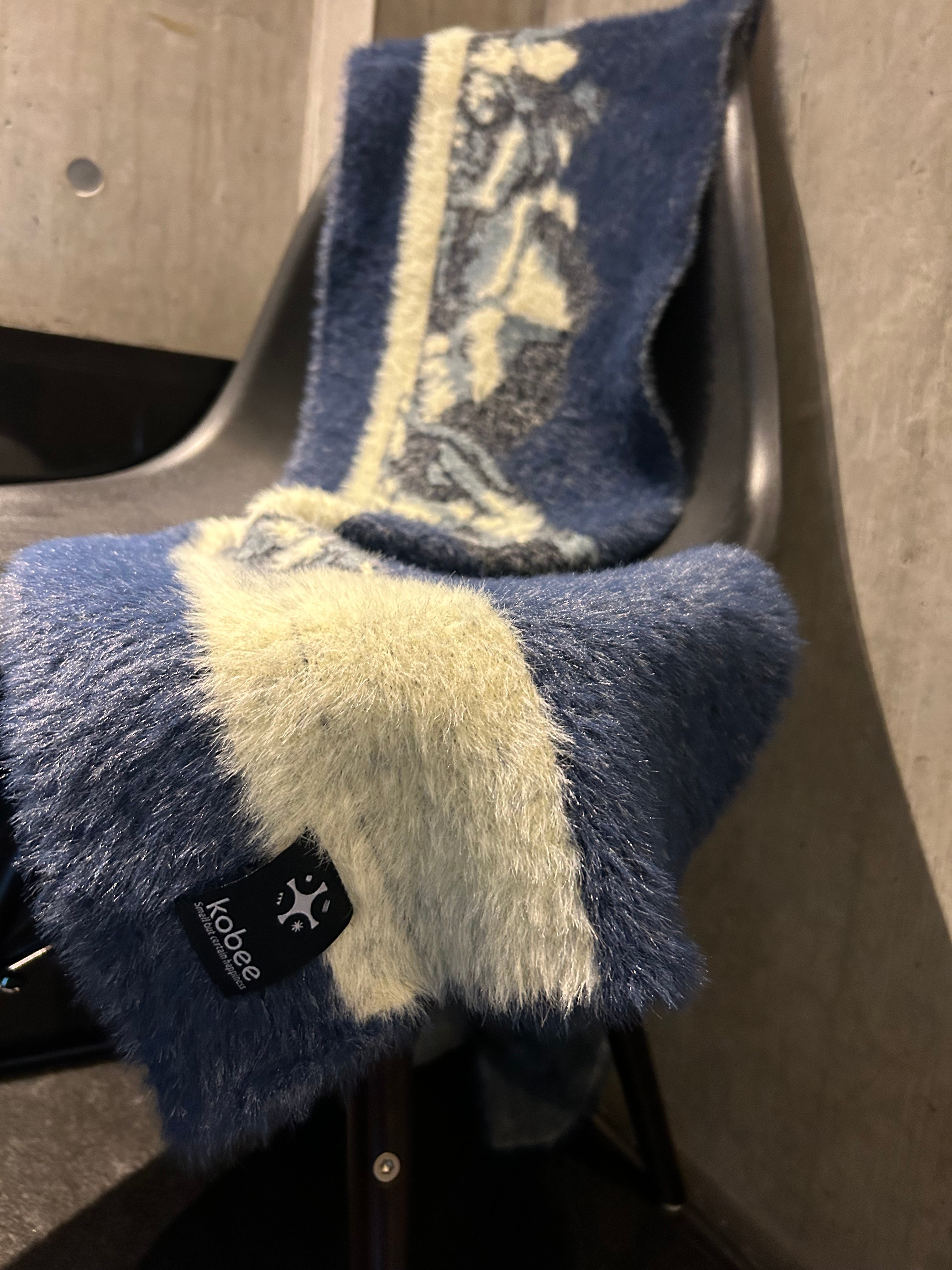 UNISEX/MASUTANI TOMOKO×KOBEE June 6th Muffler/KRTMKMF | kobee