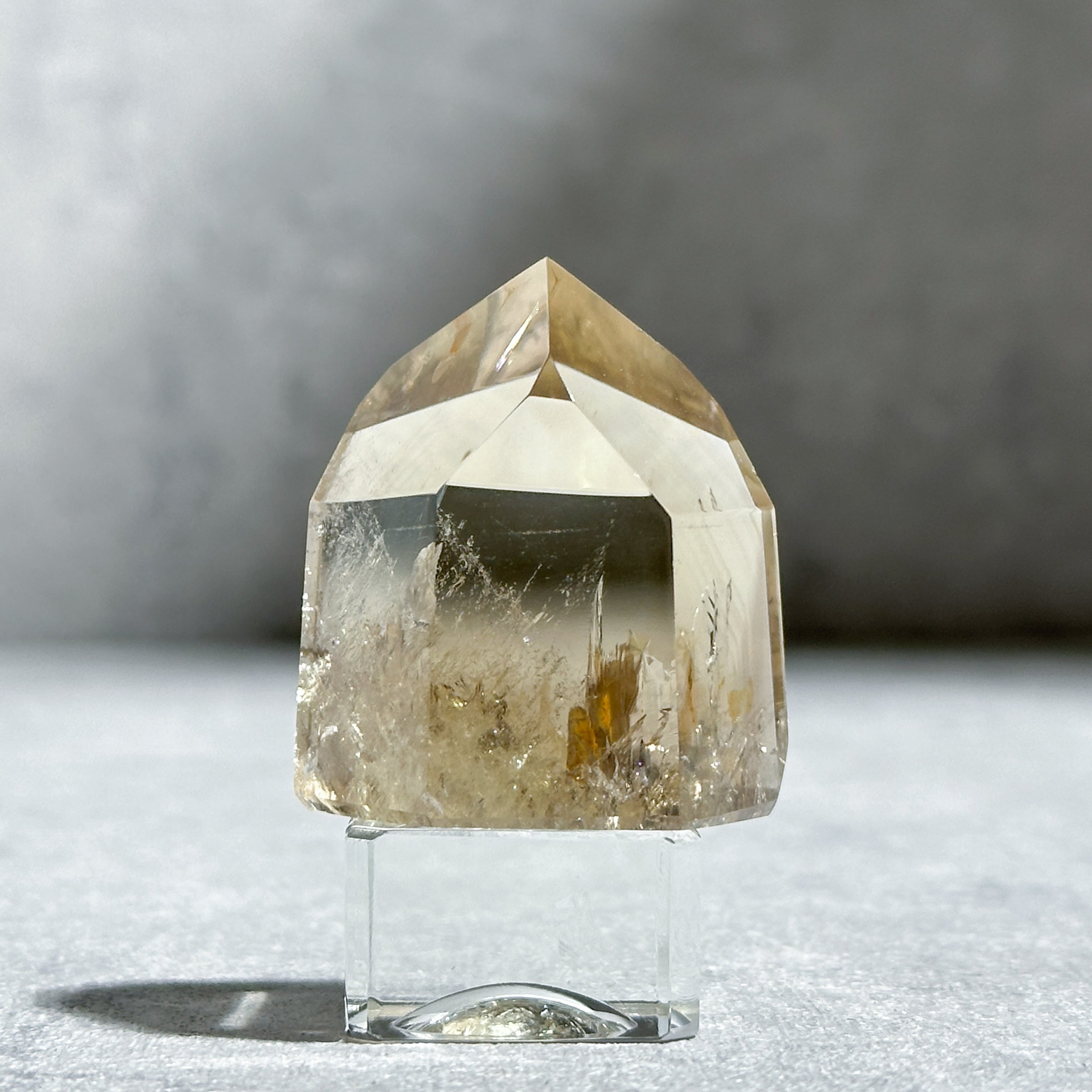 虹◎シトリン（黄水晶） タワー45◇ Citrine ◇ 天然石・鉱物