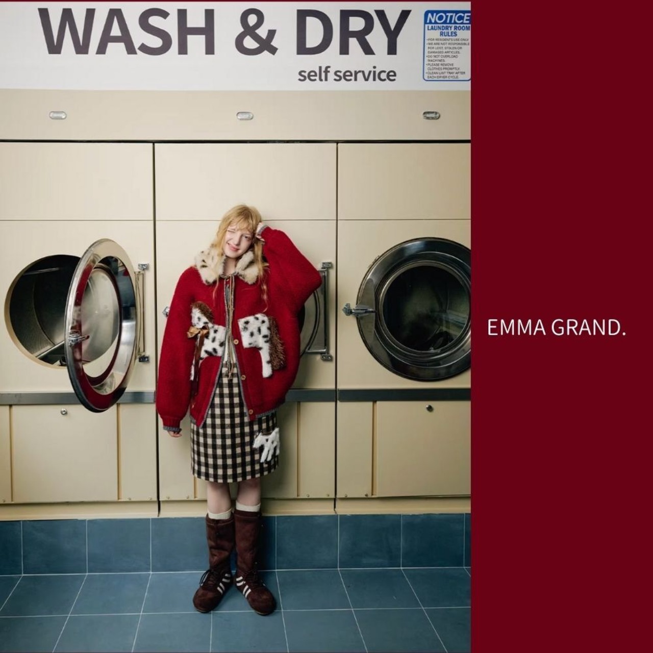 夜更けの森で佇む白斑馬のリボンニットカーディガン E00627