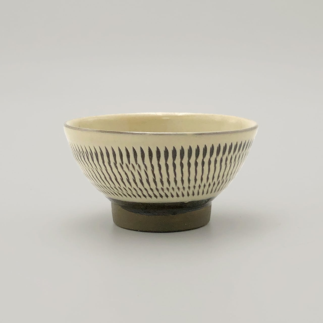 陶器 小鹿田焼 小袋窯 煎茶碗 飛びかんな 白 口径約9.5cm 汲出 陶器 和食器