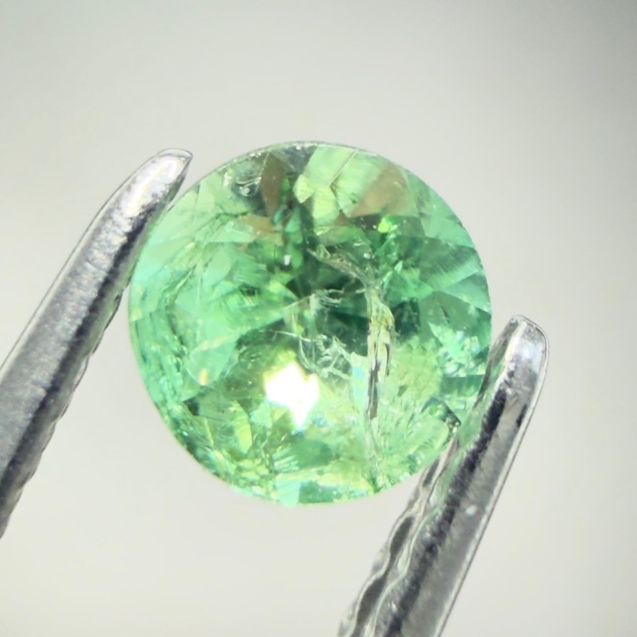 コーネルピン】 ルース マダガスカル産 0.31ct ② | たからいしルース