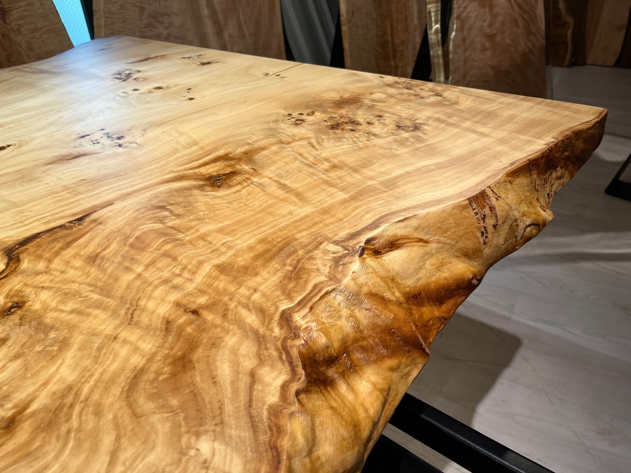 ポプラ瘤_2080×1250-1170×65_青山店_テーブル天板/一枚板 231367-2