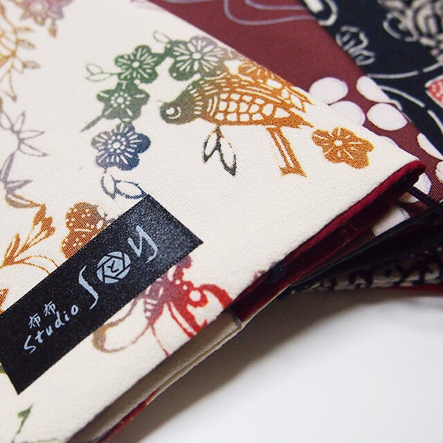 受注生産】着物で作ったブックカバー（文庫本用） | 布布Studio SとY