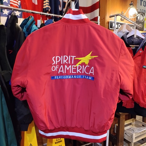 Used アウター◆厚手 美品 MACY'S PARADE サンクスギビングデイ　ナイロンスタジャン　レッド　M◆ヴィンテージ　古着　アメリカン