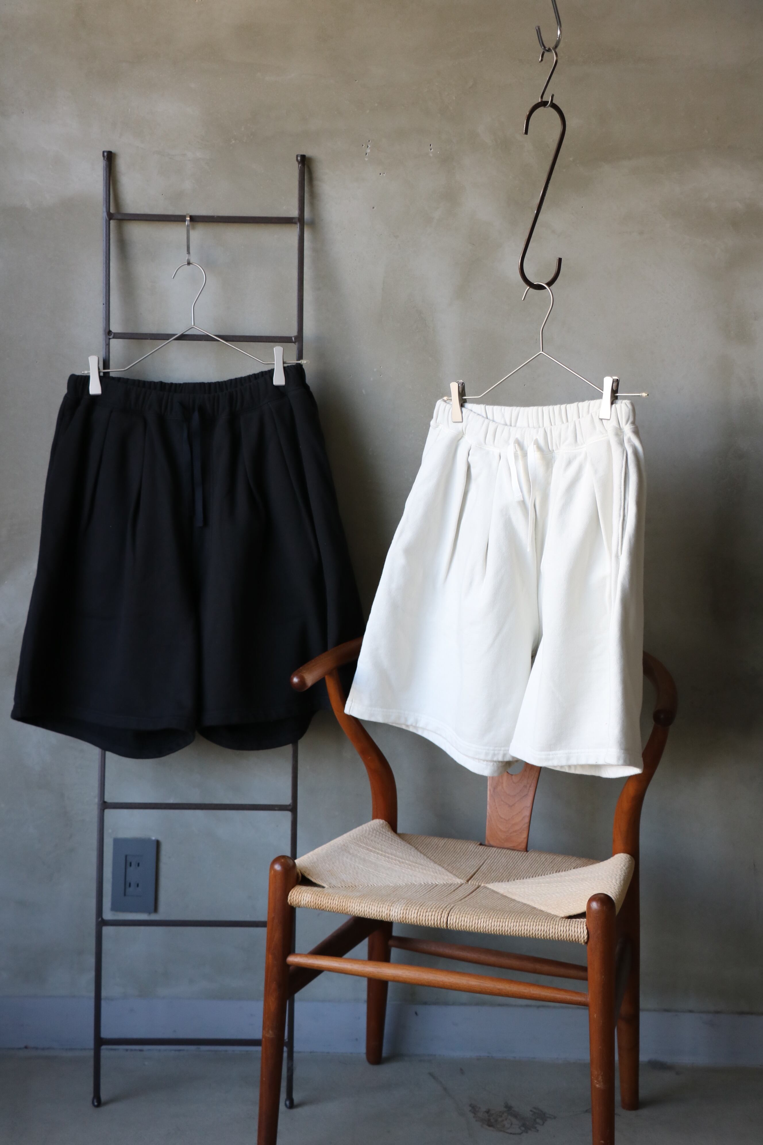 Ancellm -TUCK SWEAT SHORTS- / ANC-PT46 / アンセルム タック 