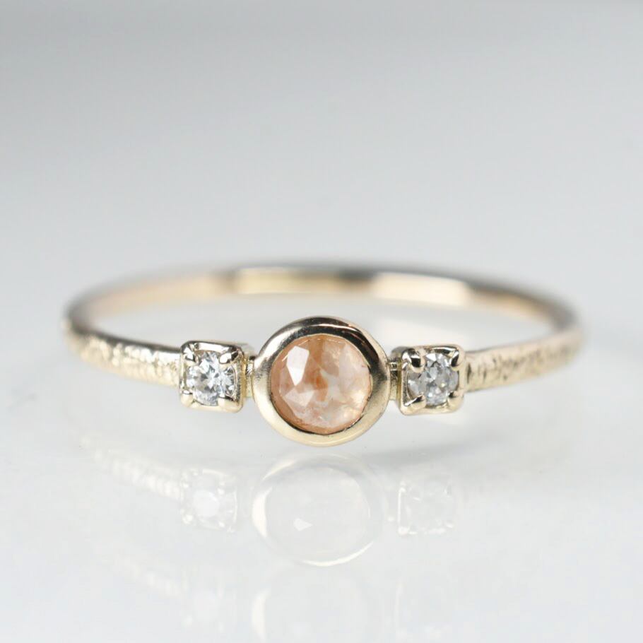 K10 2種類のダイヤモンドのリング | 特別なジュエリー | 手作りリング