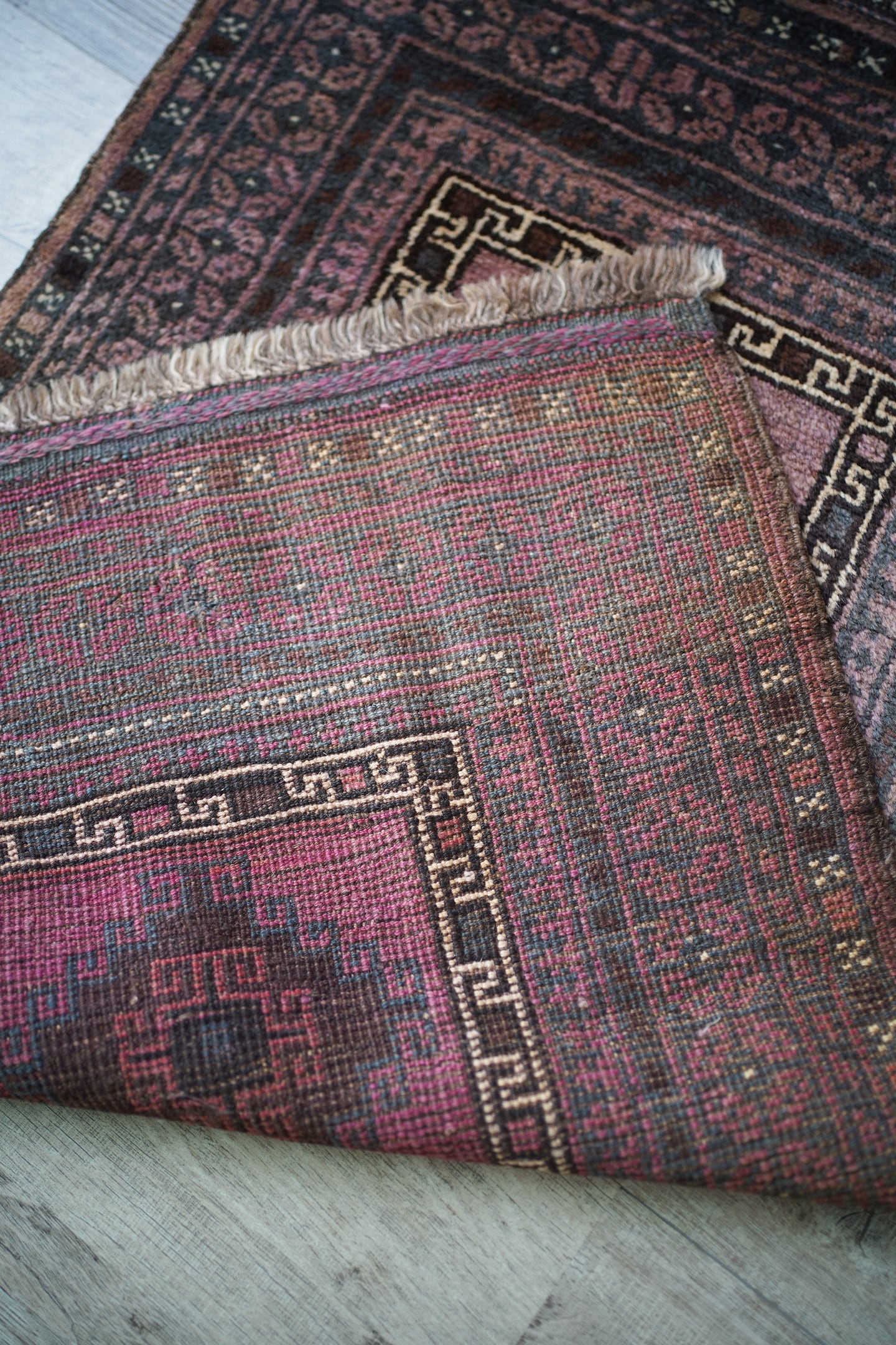 316】Semi Antique Afghan Baluch rug 1940's | ヴィンテージラグ専門