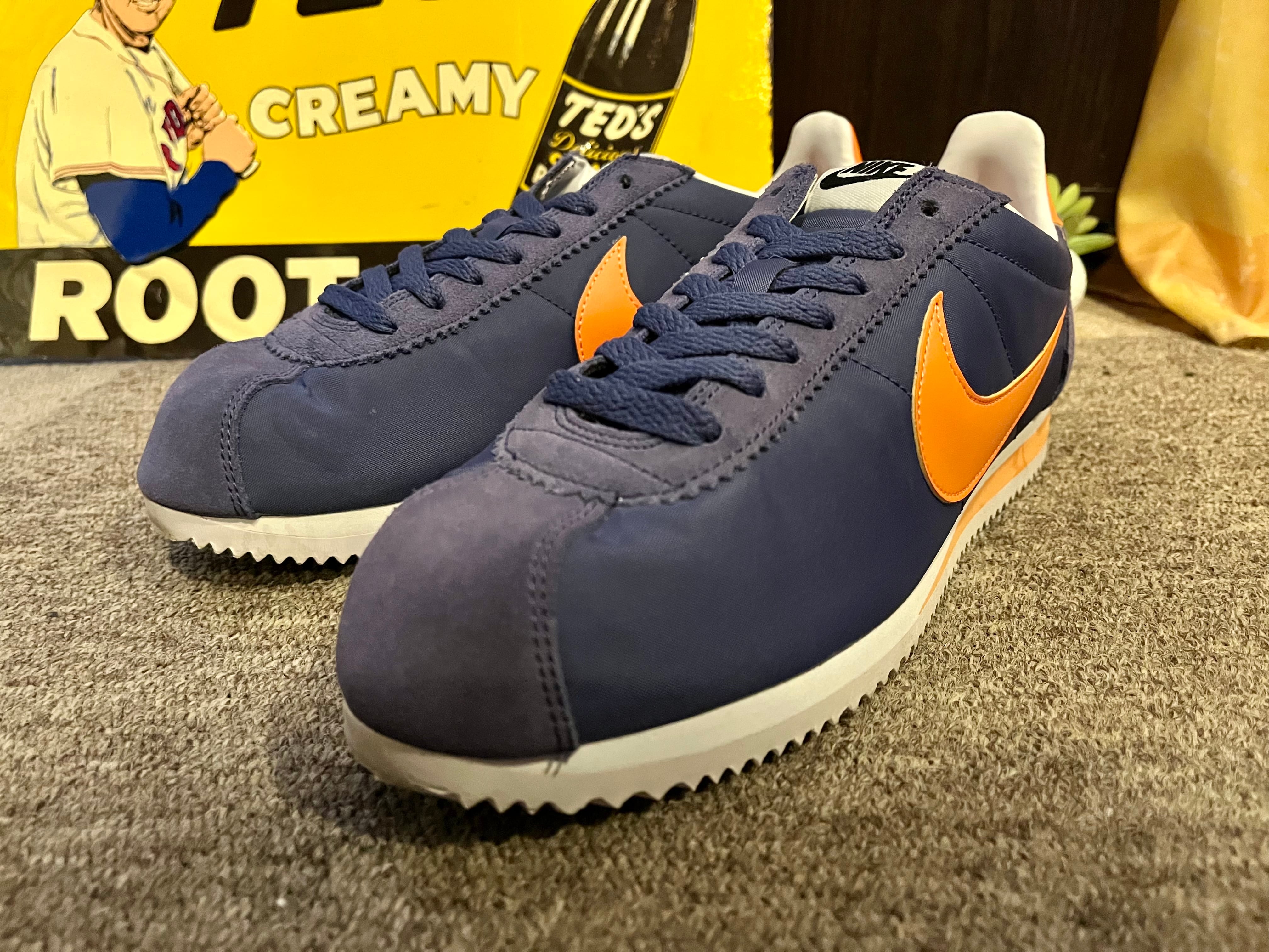 NIKE WMNS CLASSIC CORTEZ LEATHER 27cm