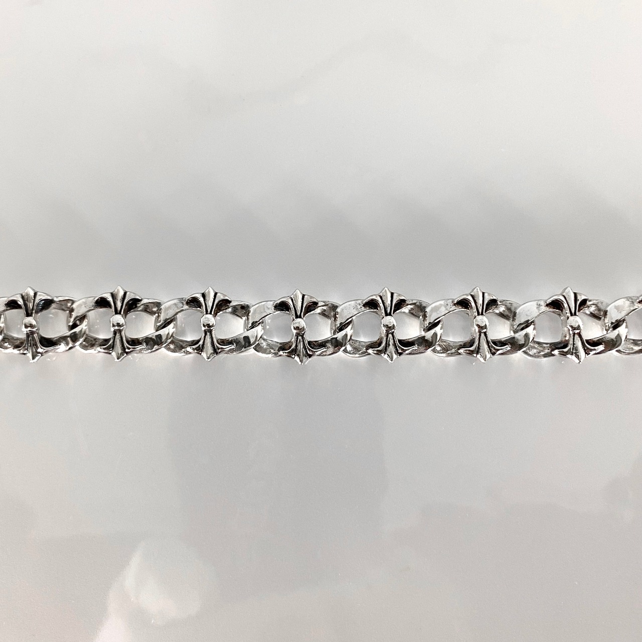 BUTTERFLY CHAIN BRACELET [WOLF] / バタフライチェーンブレスレット・ウルフクラスプ