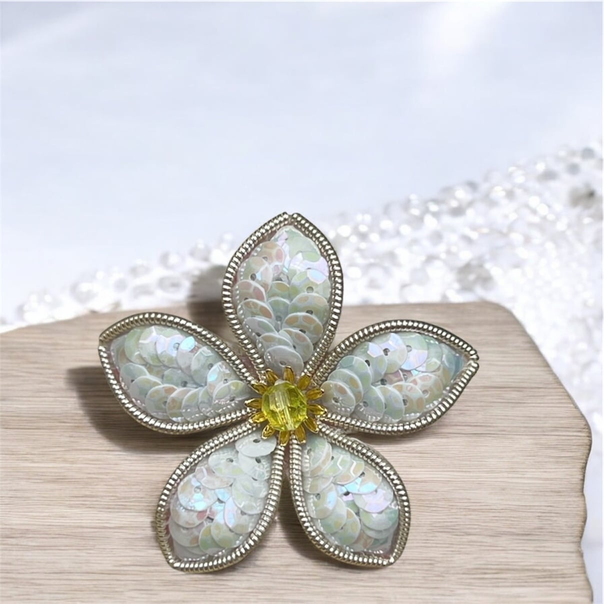 ジャスミンの花 ブローチキット | asukabeads