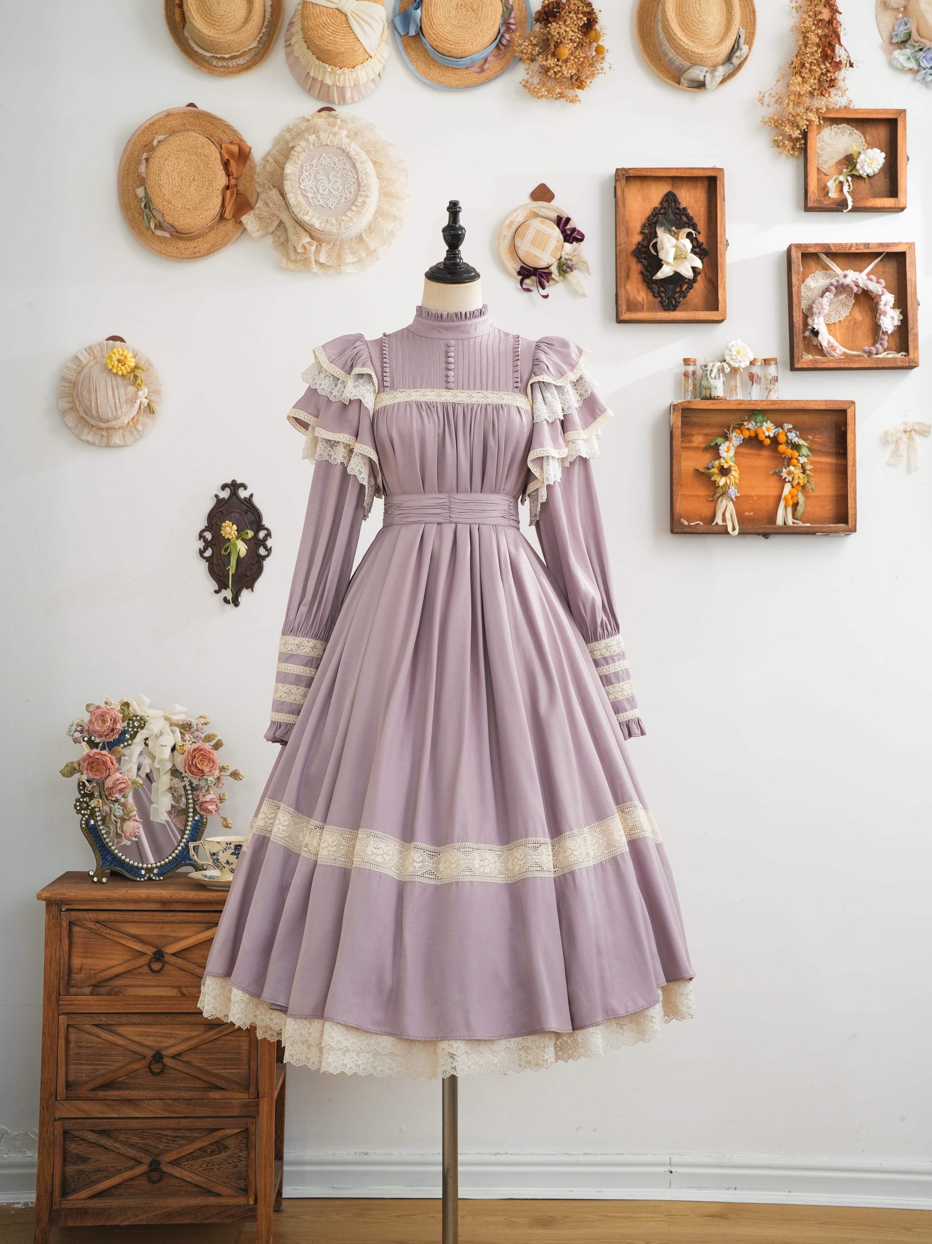 大阪店先行販売】リリアンヌ姉妹 ビビッドカラーワンピース