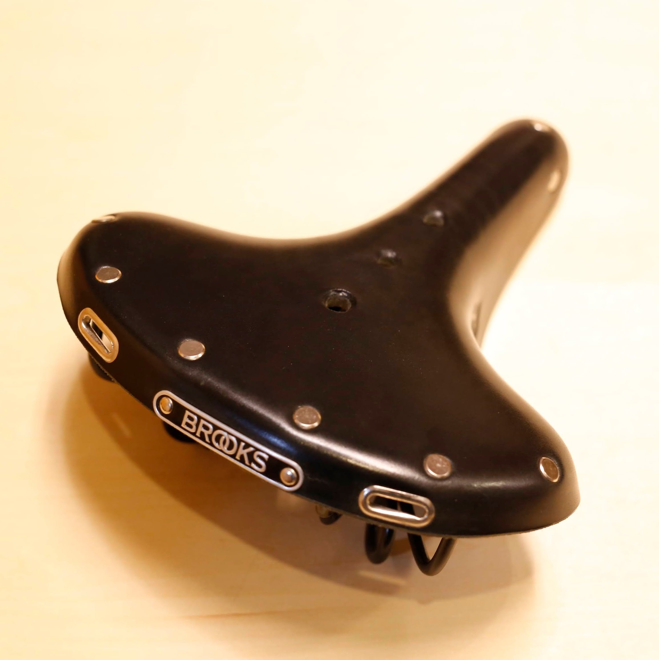 BROOKS* B72 Black | velo life UNPEU