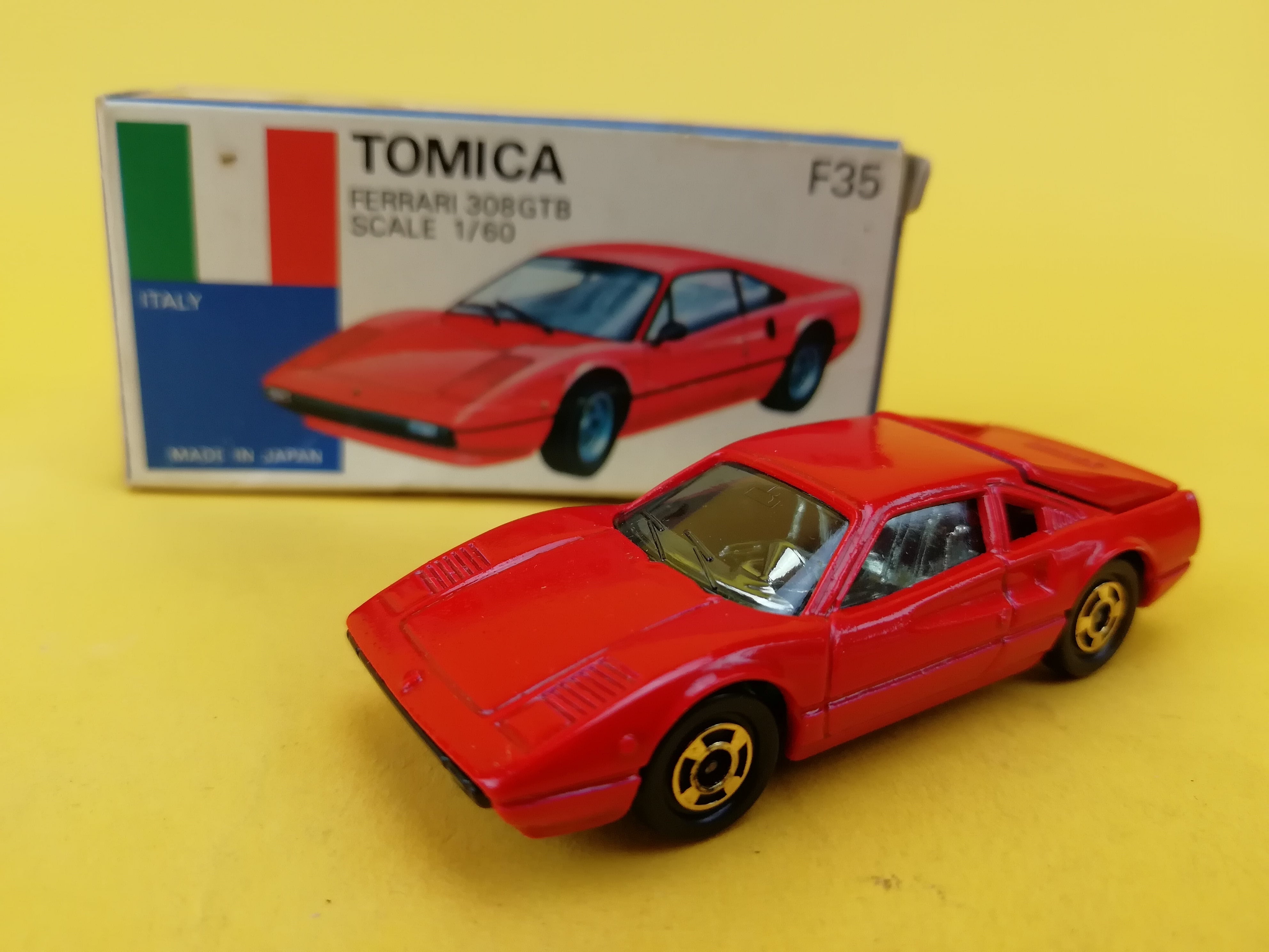 未開封　TOMICA　トミカ　フェラーリ　308GTB