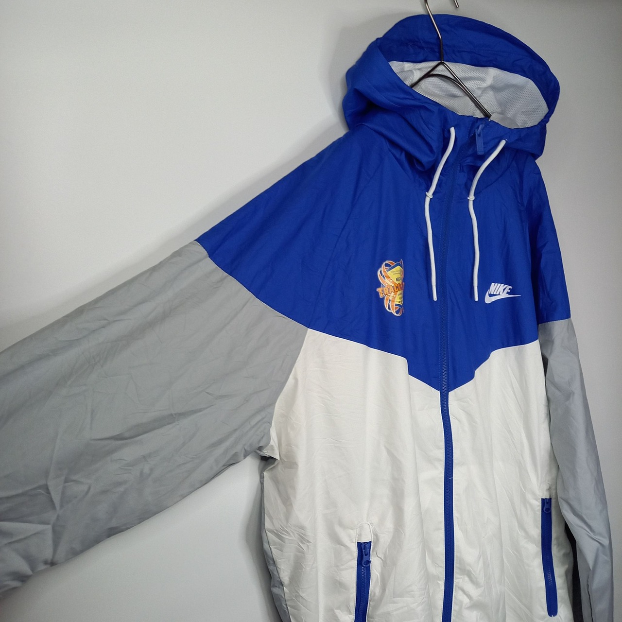 ナイキ　ウインドランナー　ナイロンジャケット　パーカー　企業ロゴ　ホワイト　XL