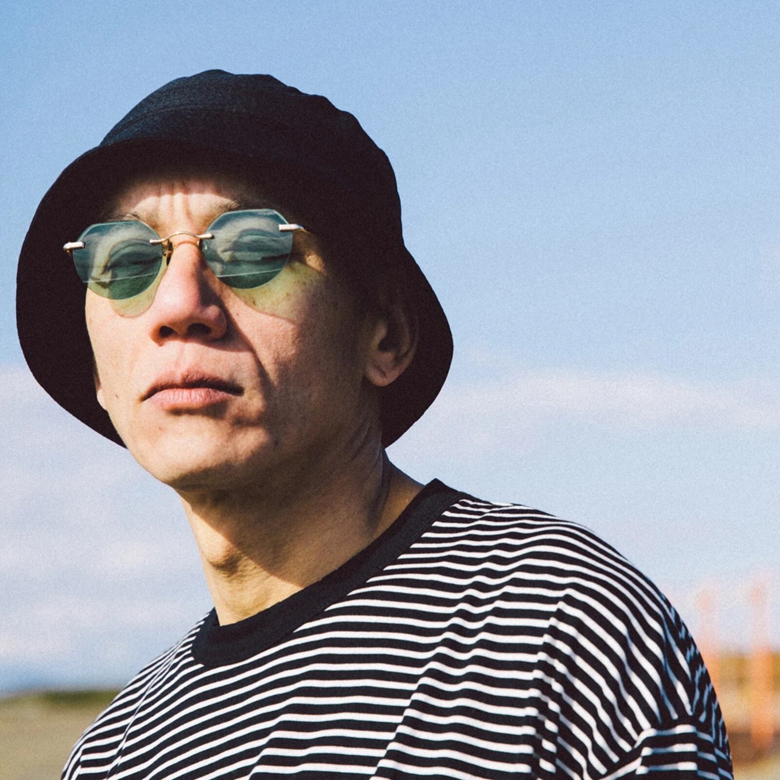 OWN (オウン) #10 GOLD TITANIUM / LIGHT GREEN (3310) | REVERSE STORE