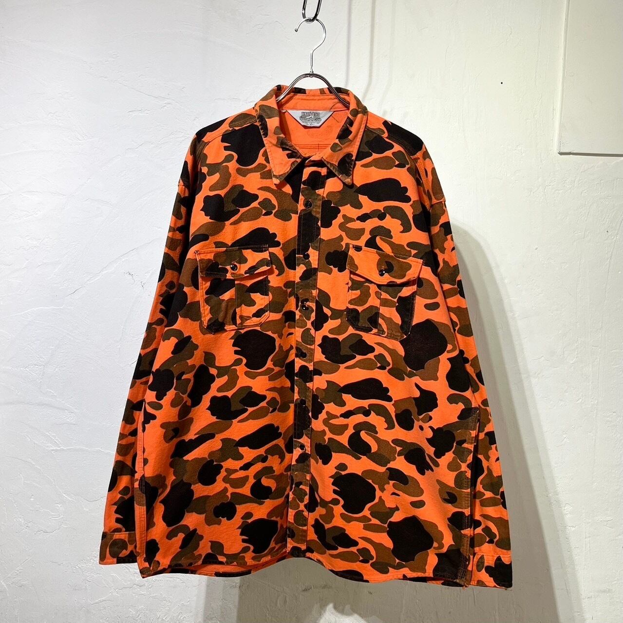 80s THE Sportsmans Guide "Orange Camo" Chamois Cross Shirt