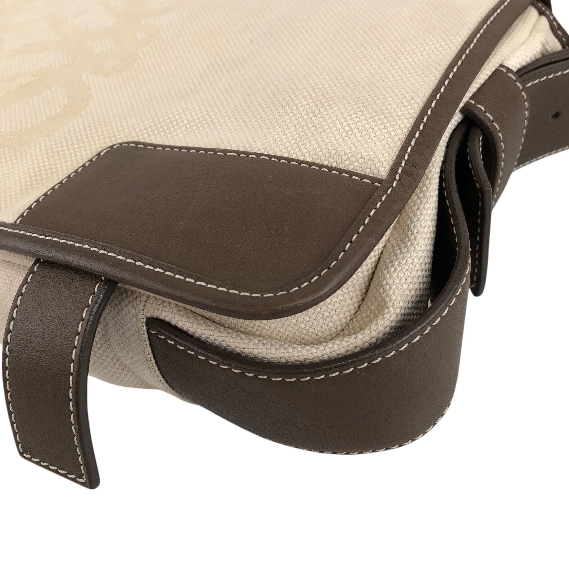 ★LOEWE ロエベ   ショルダーバッグ ベージュ アナグラム キャンバス ワンショルダーバッグ u8w446 LOEWE ロエベ ショルダーバッグ ベージュ アナグラム キャンバス ワン