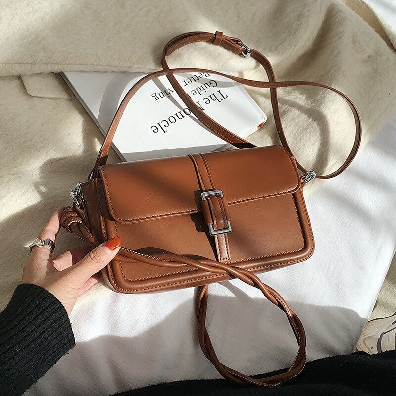 スタイルスタンダードオータムウィンターレッド レトロ 秋物 冬物 スクウェア メッセンジャーバッグ Tiancai_Wing_Bag43130246471