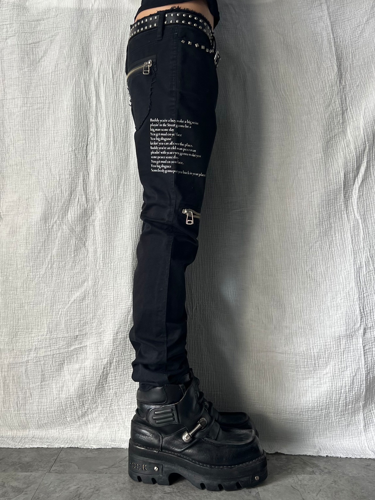 "GLADNEWS" Zip Gimmick Pants