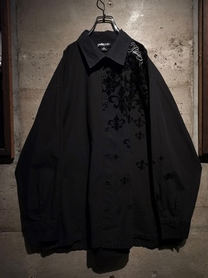 【Caka】"PELLE PELLE" Embroidery Logo Felt Print Design L/S Shirt