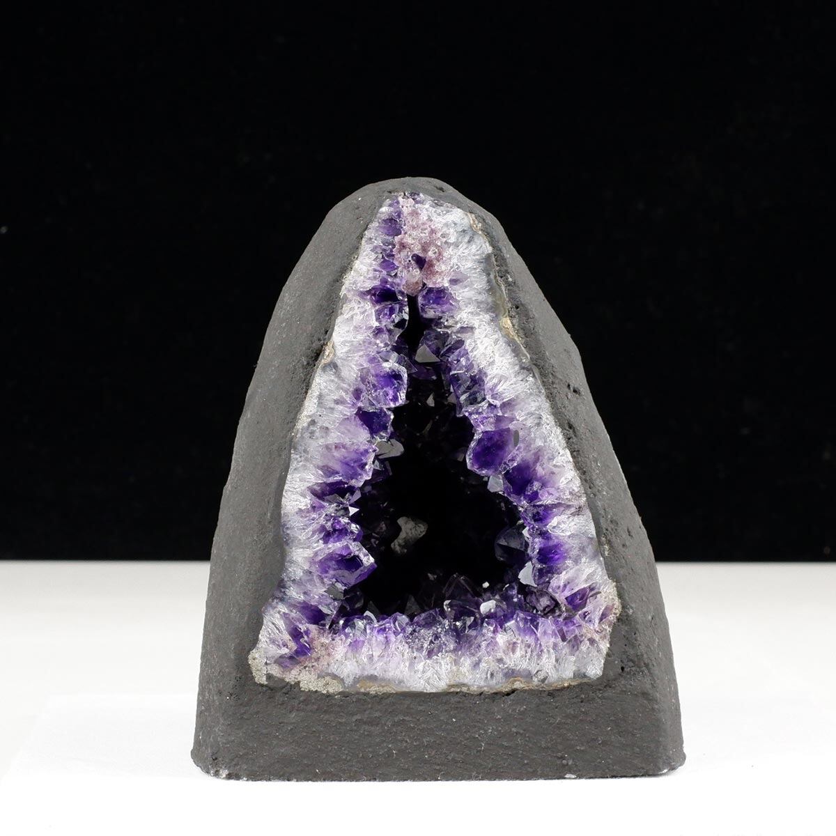 1.5Kg アメジストドーム ウルグアイ産 アメジスト ドーム ジオード 原石 置物 カペーラ 一点物 174-2241