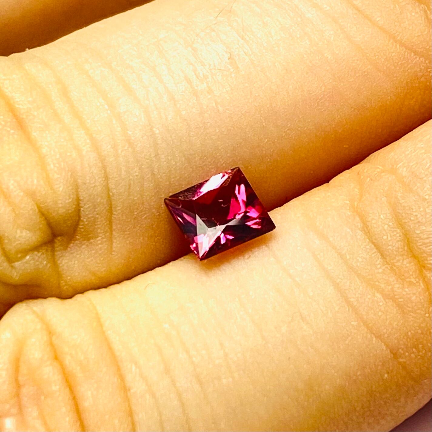 プリンセスカットの美しいピンクトルマリン