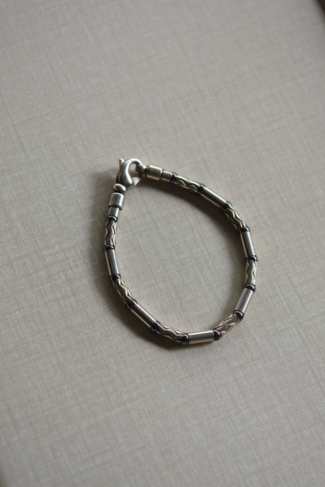 IORI／"Tiffany & Co." bracelet／Aztec hematite