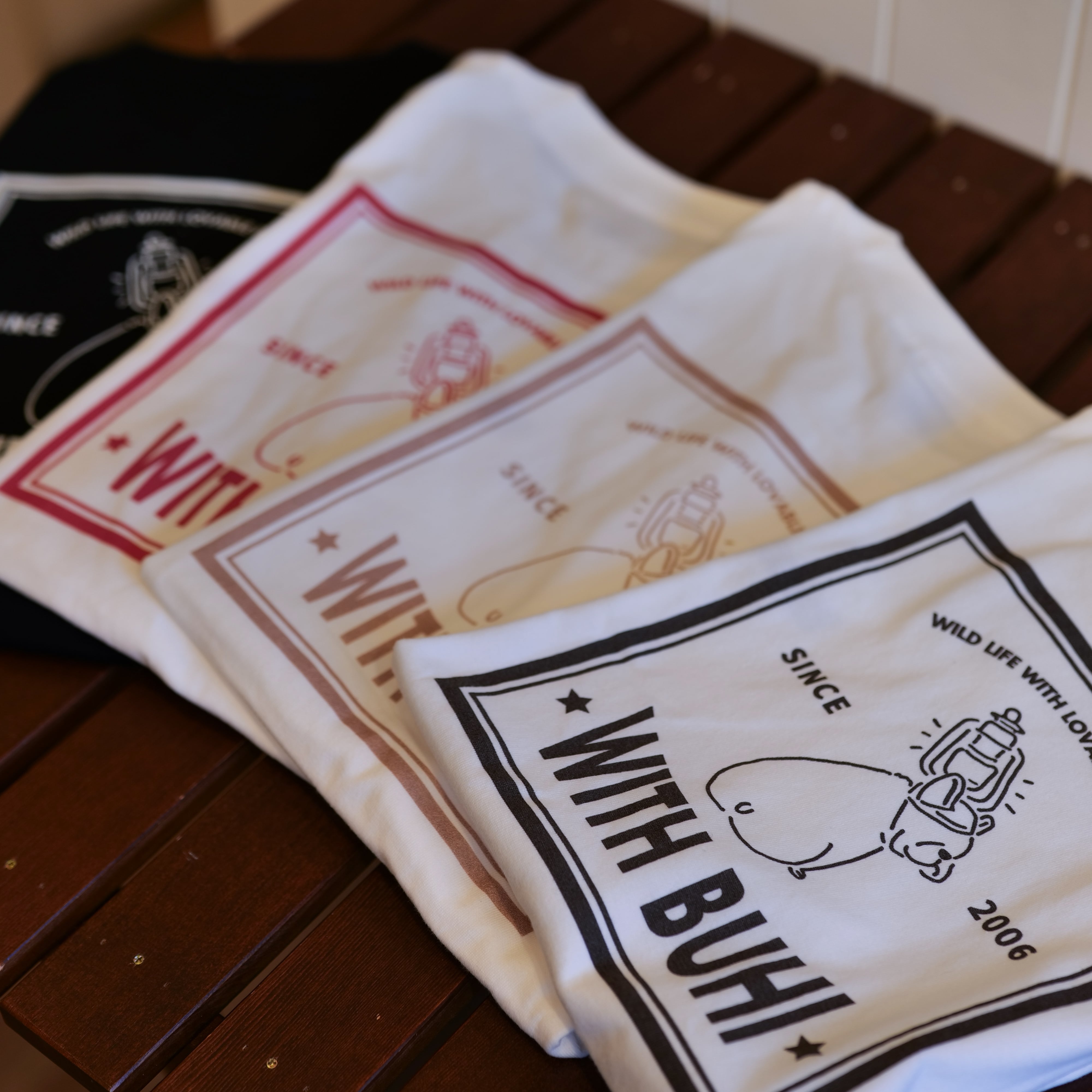 フレンチブルドッグ T-shirt Tシャツ withBuhi オリジナルデザイン