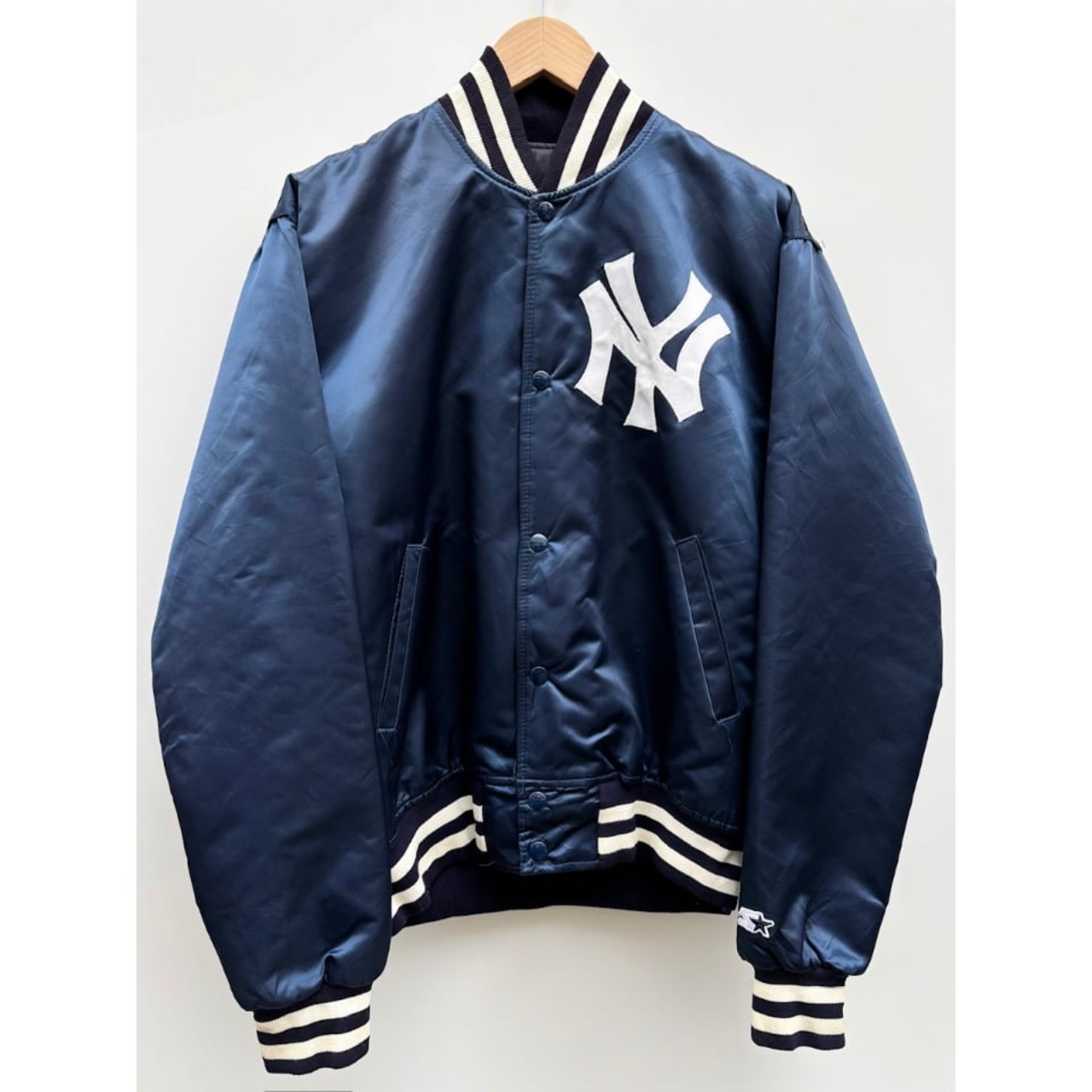 80〜90s STARTER "YANKEES" NYLON VARSITY JACKET MADE IN USA  Size M