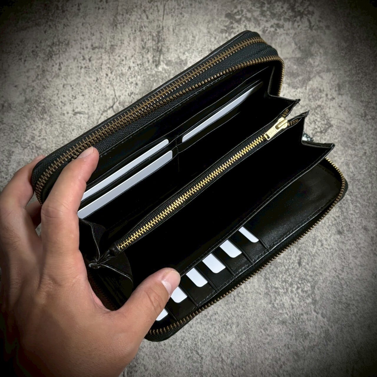 【新品】スター スティングレイ 長財布　一枚革　ウォレット YKK スタースティングレイ 長財布 エイ革 一枚革 ガルーシャ 梅花皮