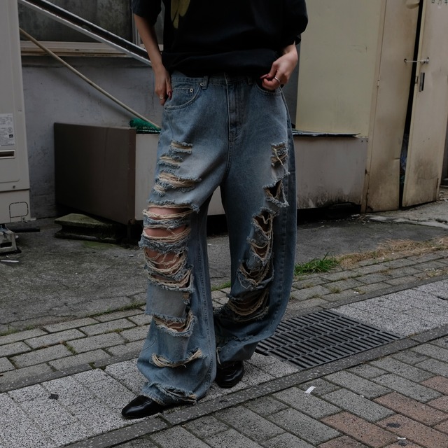 RAW EDGE CRASH DENIM