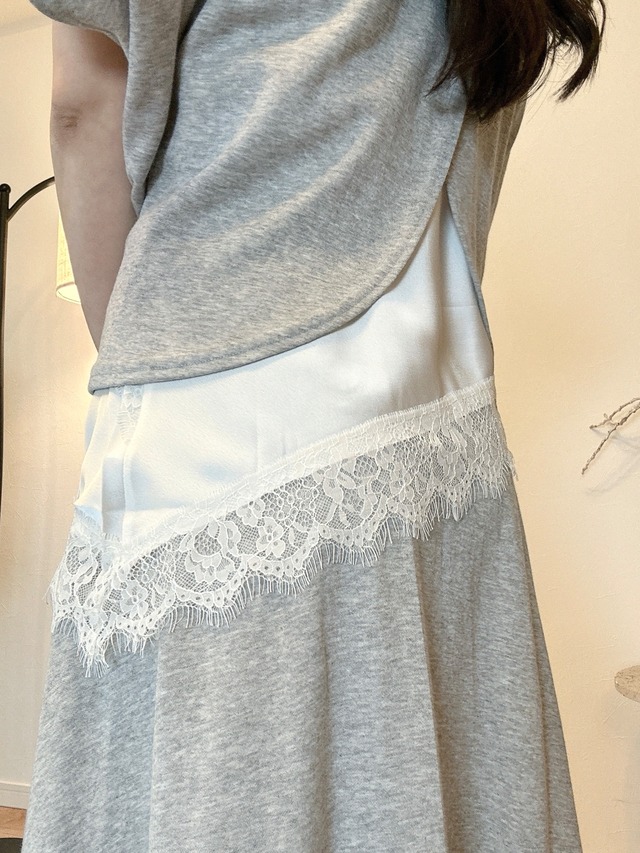 【予約販売】asymmetry lace camisole