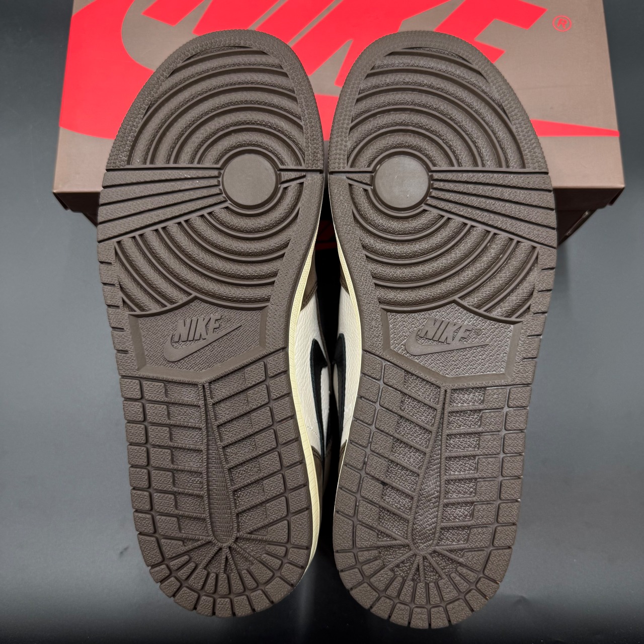 ×TRAVIS SCOTT AIR JORDAN 1 RETRO HIGH OG TS SP CD4487-100