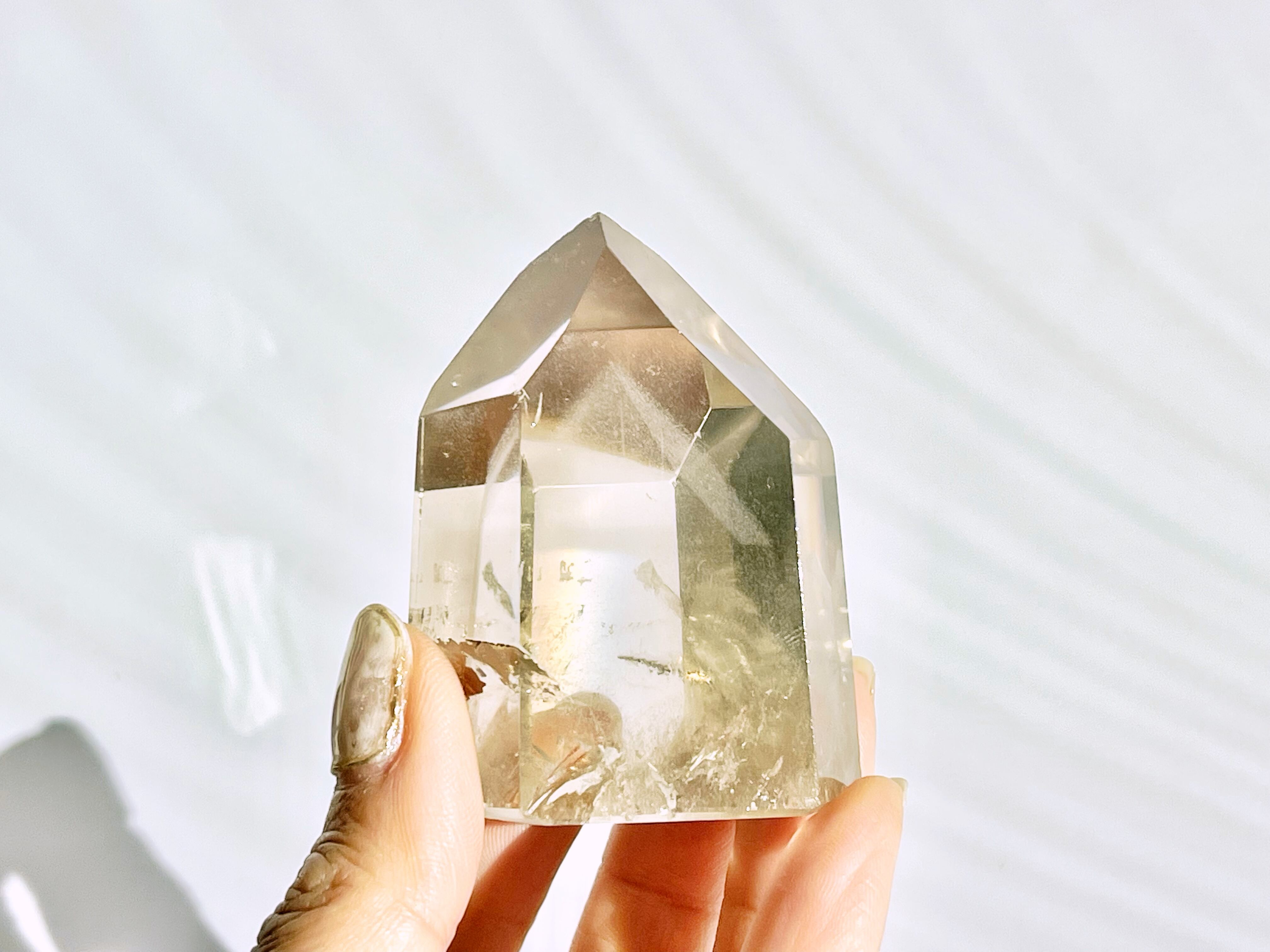 スモーキーファントムクォーツ