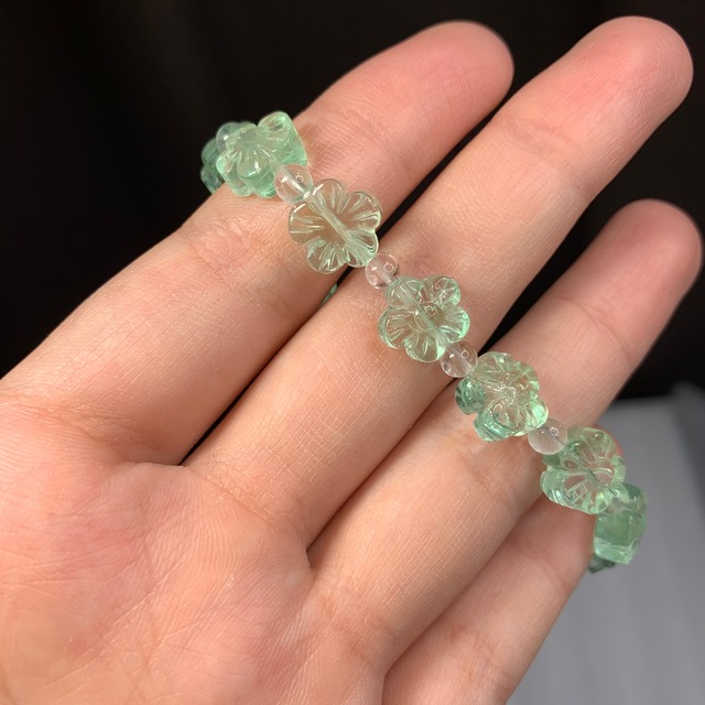 フローライトお花ブレスレット