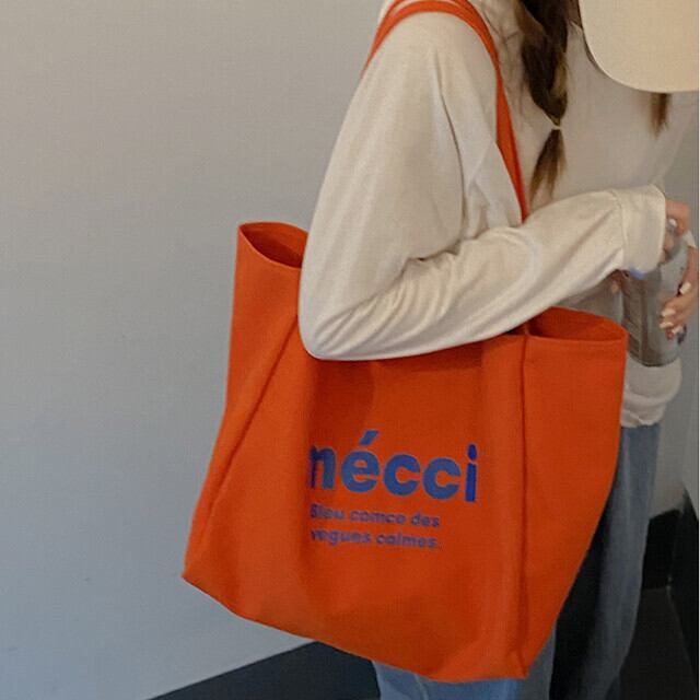 未使用保管品・タグ付 フルラ 巾着 トートバッグ ロゴ 肩掛け 大容量