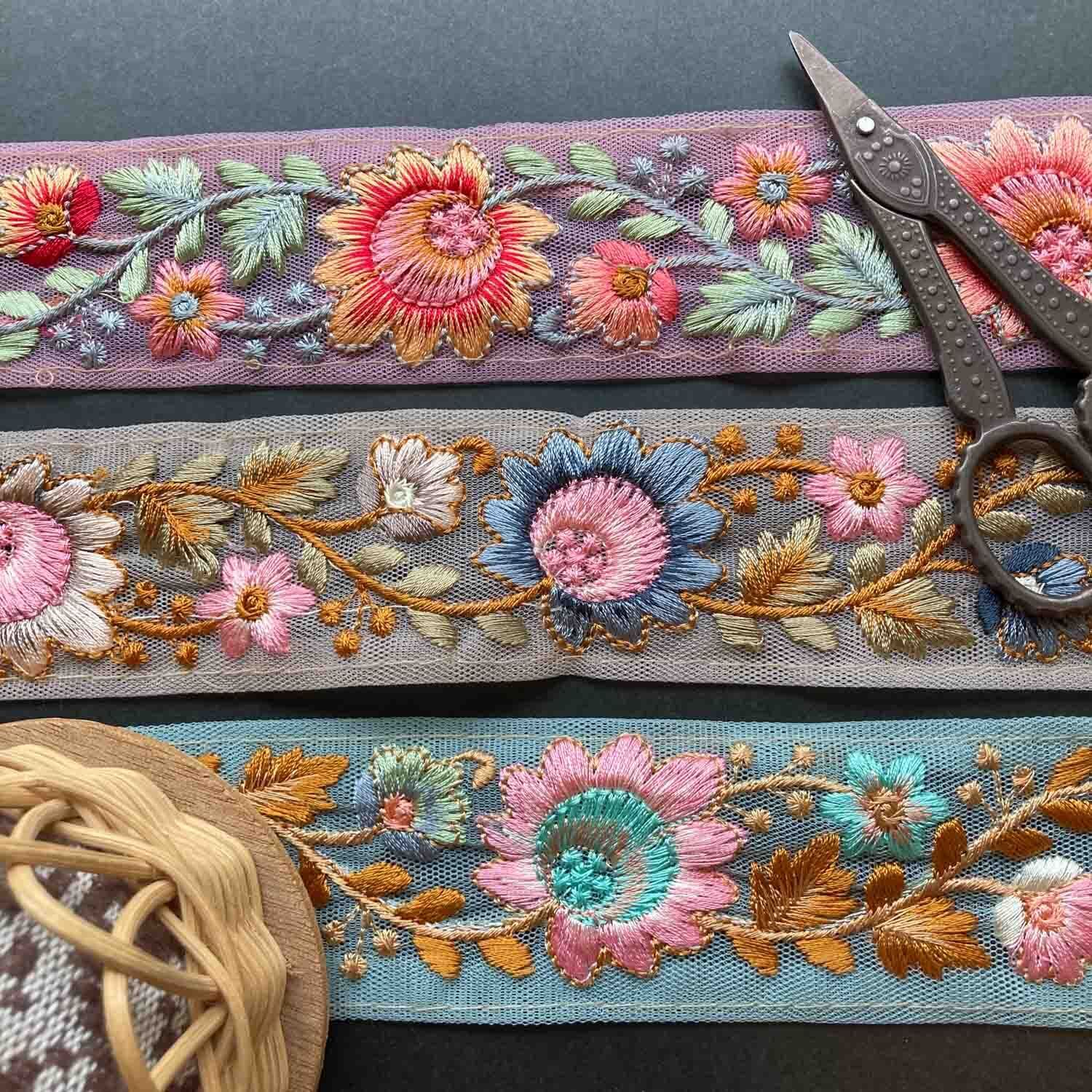 ギザギザ花ビビッド刺繍チュールレース（50cm〜） | Dua-アクセサリー