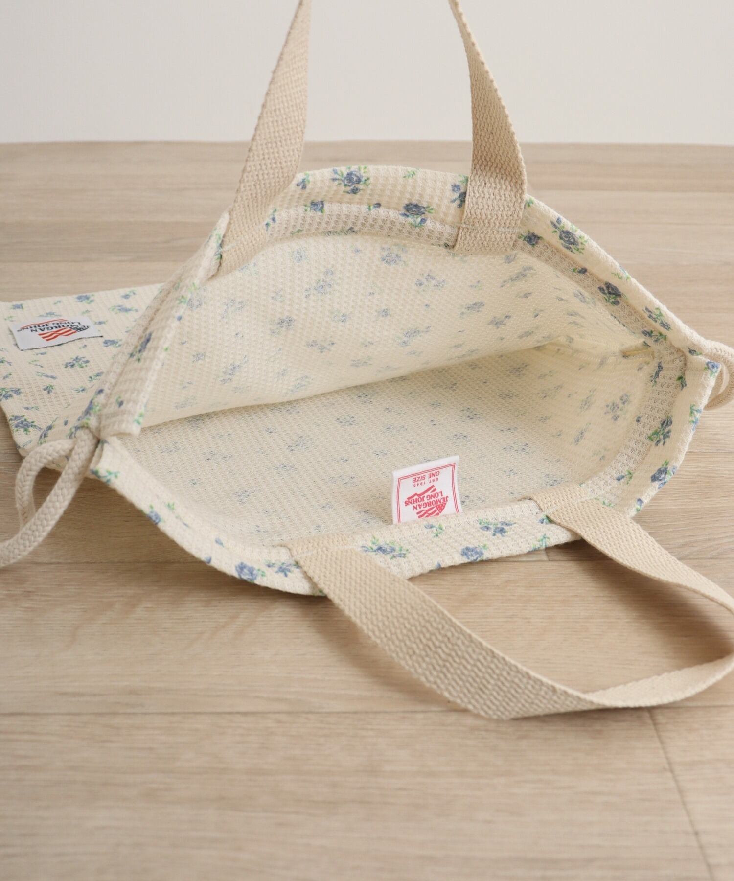 (新品)CARAMEL 花柄ナップザック その他ブランド(ソノタブランド) / CARAMEL/ナップサック/バッグ