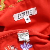 【美品 フォークダンス衣装】レッド LOUIS ベスト 刺繍 花柄 カラフル 赤 白 黄 紫 水色 金 レース 華やか 鮮やか リボン 紐