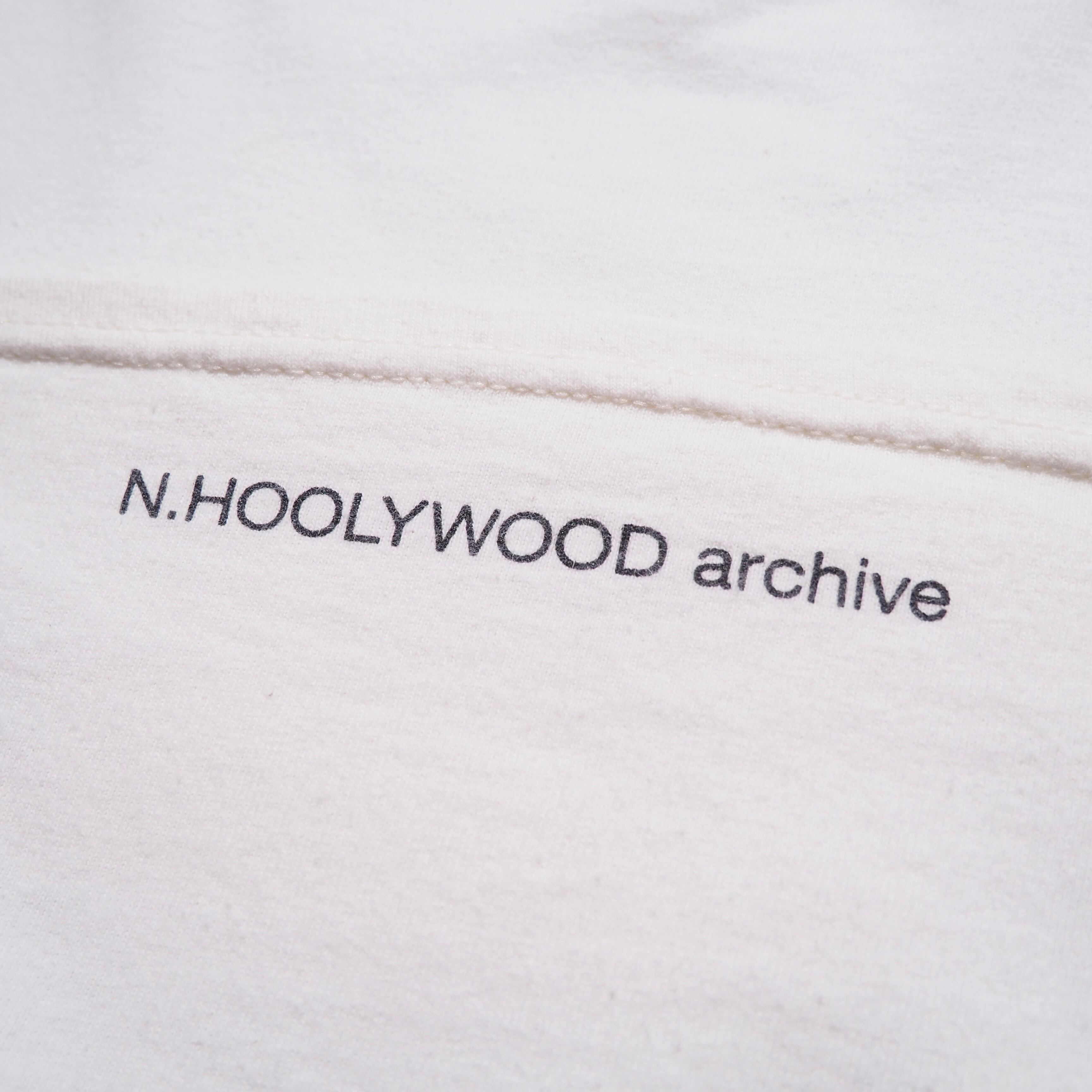 " N.HOOLYWOOD " Walrus Burger Graphic printed Over silhouette White Tee