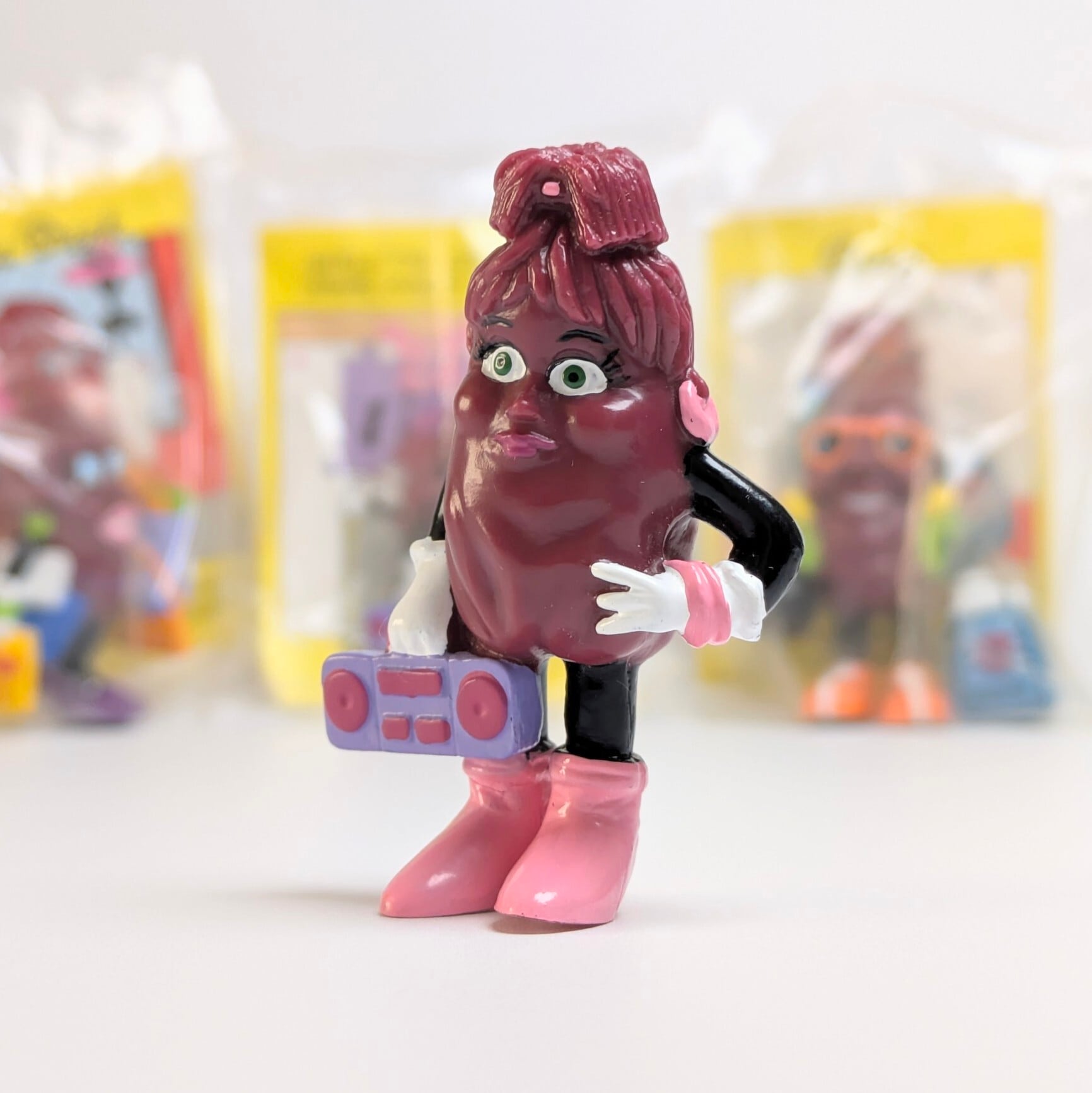 ☆ VINTAGE 1991 ☆ 【 California Raisins（カリフォルニアレーズン）】『 Alotta Stile ( アロッタ・スタイル ) / Hardee's / CARD無し 』 ハーディーズ ミールトイシリーズ / PVC フィギュア ビンテージトイ 〚アメリカン雑貨 アメトイ〛