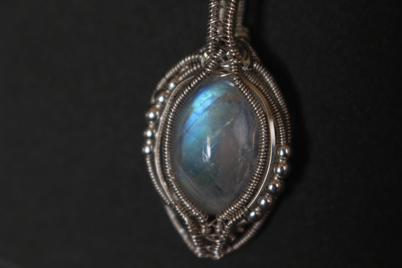 Rainbow moonstone silver925 wire wrapping  pendant