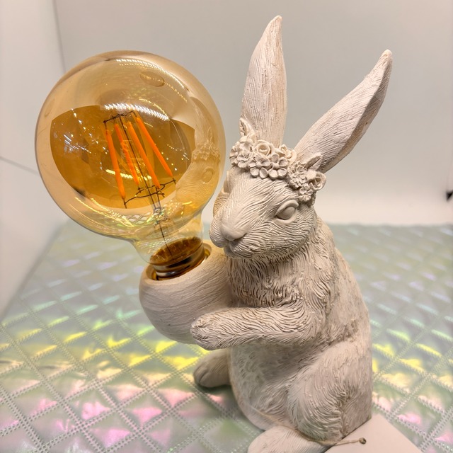 うさぎ　テーブルランプ