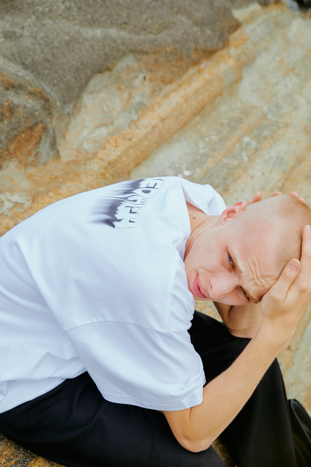 "TIED HIGH"  BIG T shirt  （White × Black）