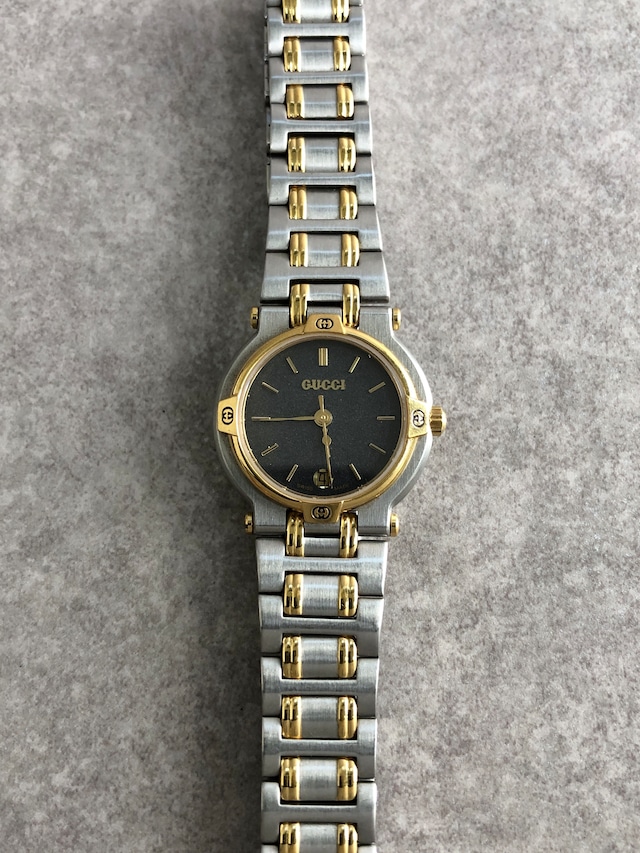 GUCCI グッチ 腕時計 ゴールド シルバー ステンレススチール クウォーツ 9000L vintage ヴィンテージ オールド rttj33