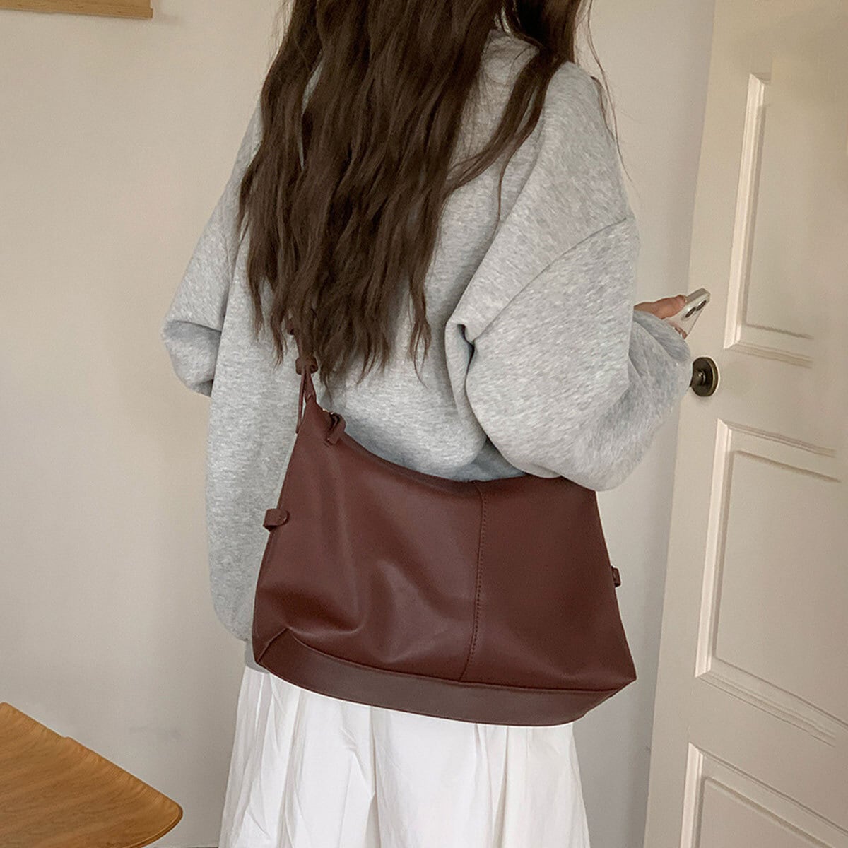 PUレザー ショルダーバッグ 大容量 レディース 韓国 通勤 通学 ビジネス OL きれいめ 大人 カジュアル おしゃれ シンプル ワンショルダー バッグ 大人可愛い 大人女子