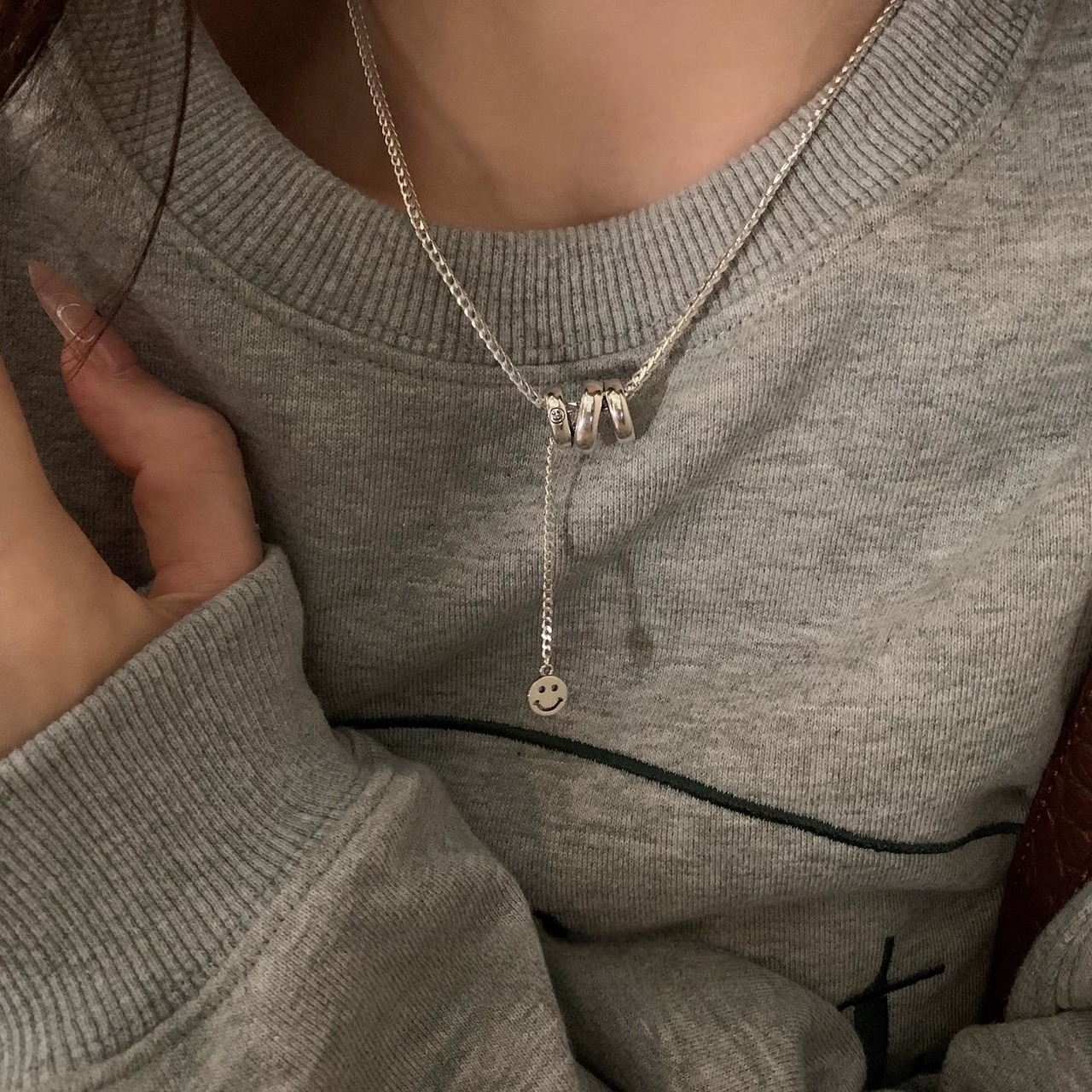 おしゃれ にっこり シルバー ネックレス