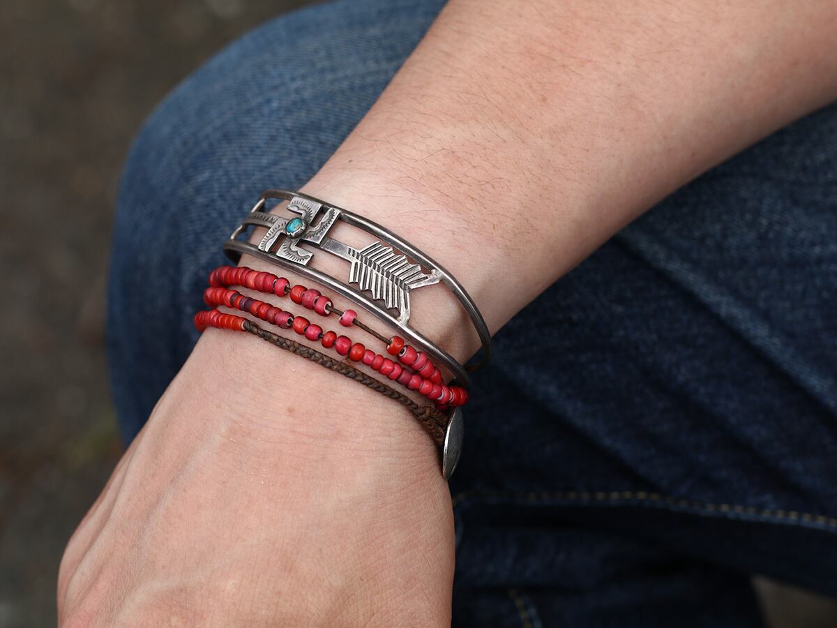 NAVAJO ナバホ 1930's Vintage 卍 ＆ Arrow Coin Silver Bangle