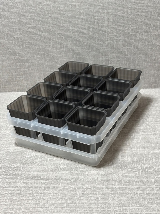 【Ｅ6】7㎝ルータルスリット　  グレーセット　皿付き　